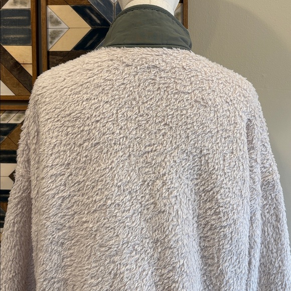 Vuori Women’s Cozy Sherpa Popover size Small - Picture 6 of 9